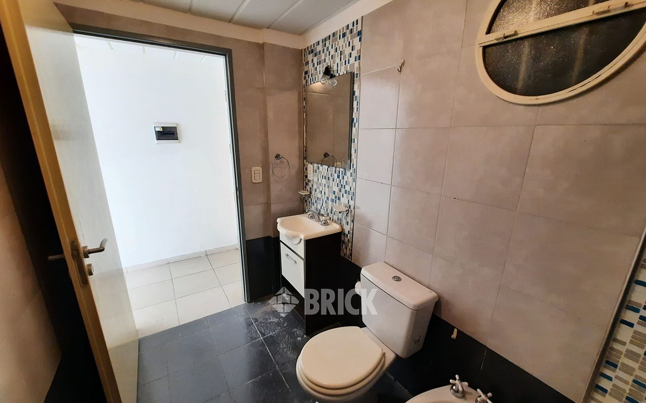 ROJAS al 600 Piso PB 10