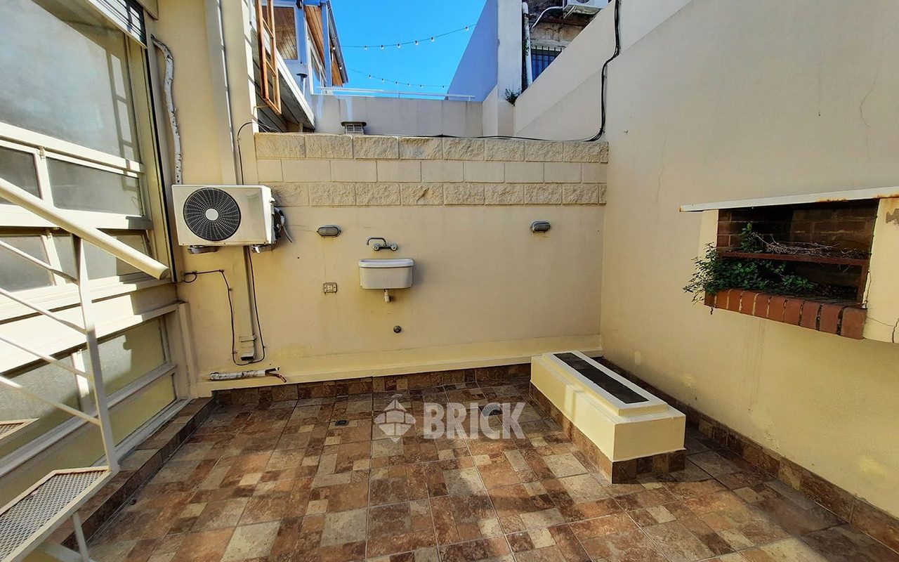 ROJAS al 600 Piso PB 20