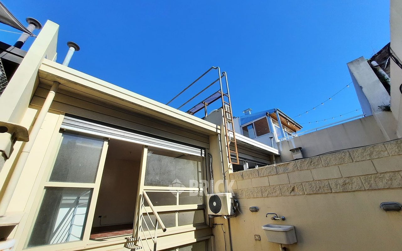 ROJAS al 600 Piso PB 22