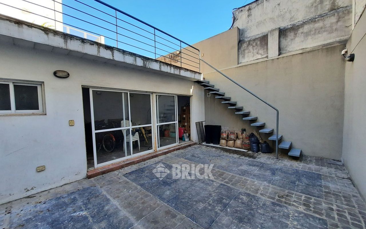 ROJAS al 600 Piso PB 23