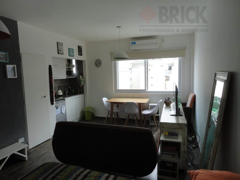 LAVALLE al 2800 Piso 8 3