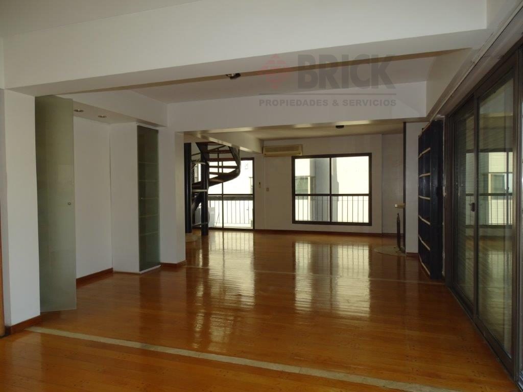 POSADAS al 1300 Piso 15 3