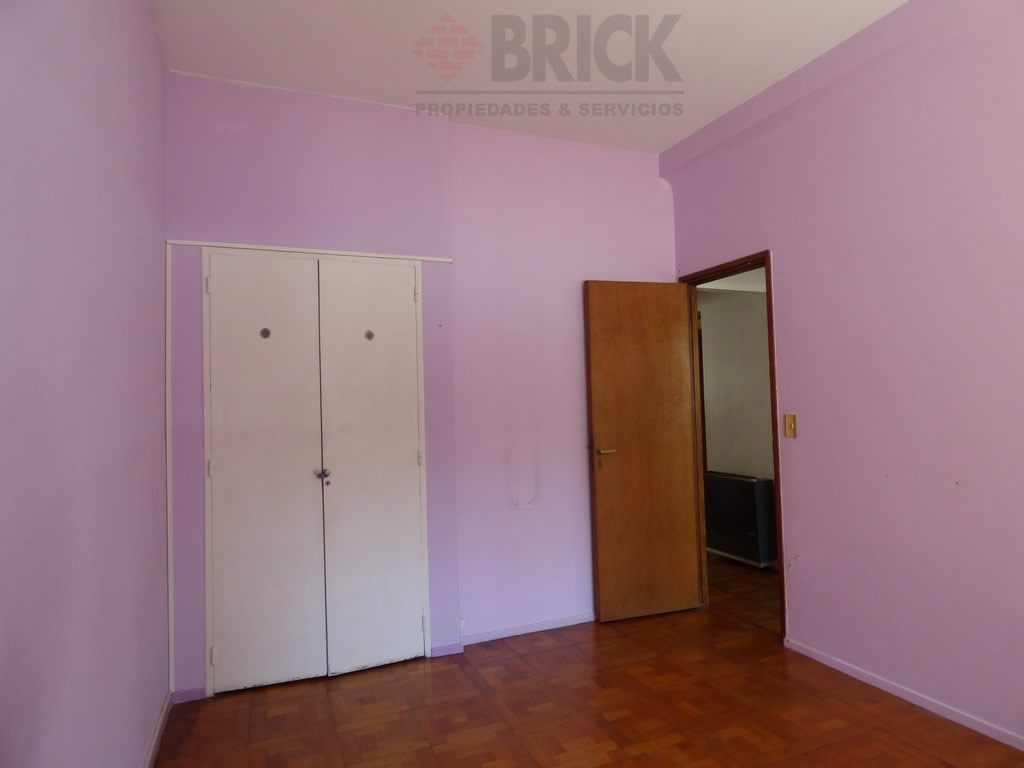 GUTIERREZ, JUAN MARIA al 2500 9