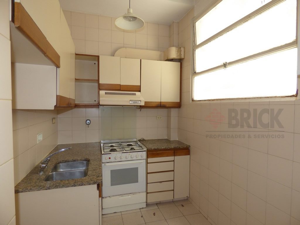 GUTIERREZ, JUAN MARIA al 2500 24