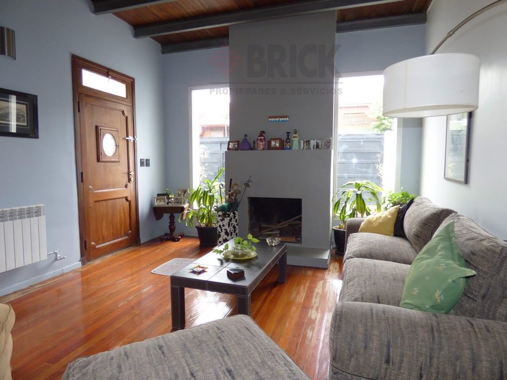 MARTINEZ, ENRIQUE al 900 4