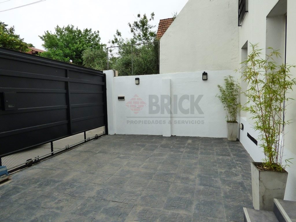 MARTINEZ, ENRIQUE al 900 53