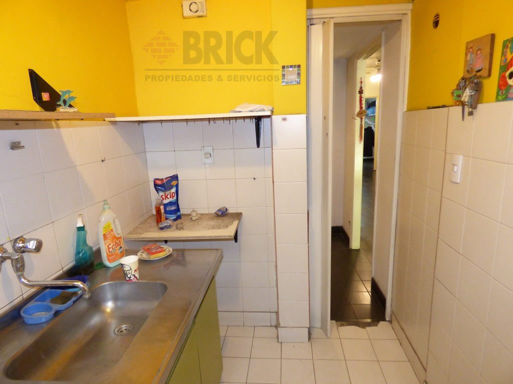 AUSTRIA al 2200 Piso PB 15