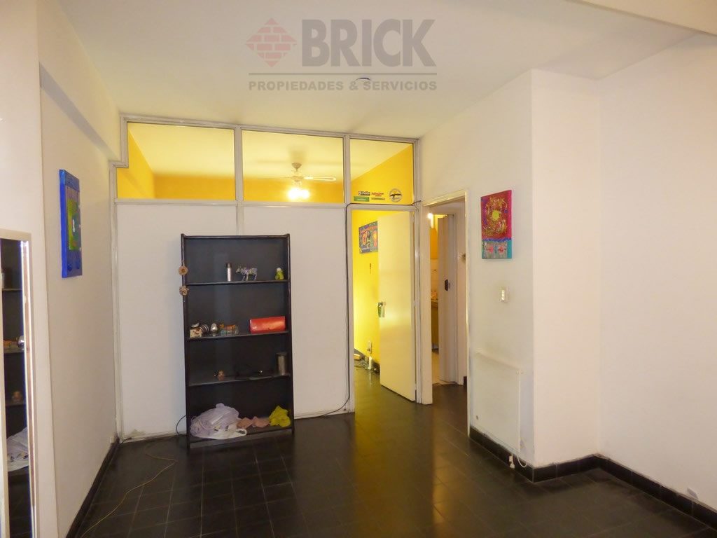 AUSTRIA al 2200 Piso PB 2