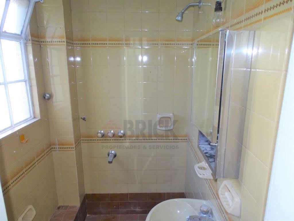 ALVAREZ THOMAS, AVDA. al 900 Piso 1 16