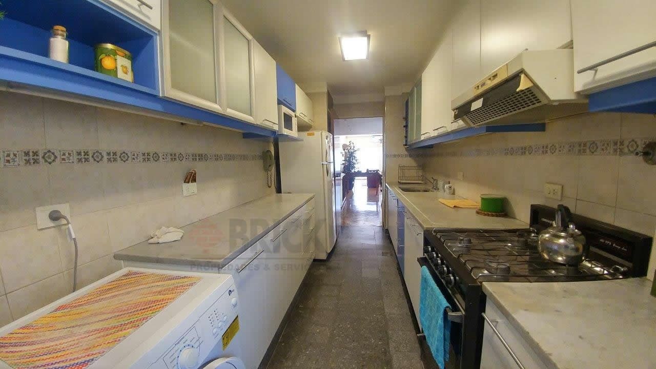 LAS HERAS, AV. al 2900 Piso 1 24