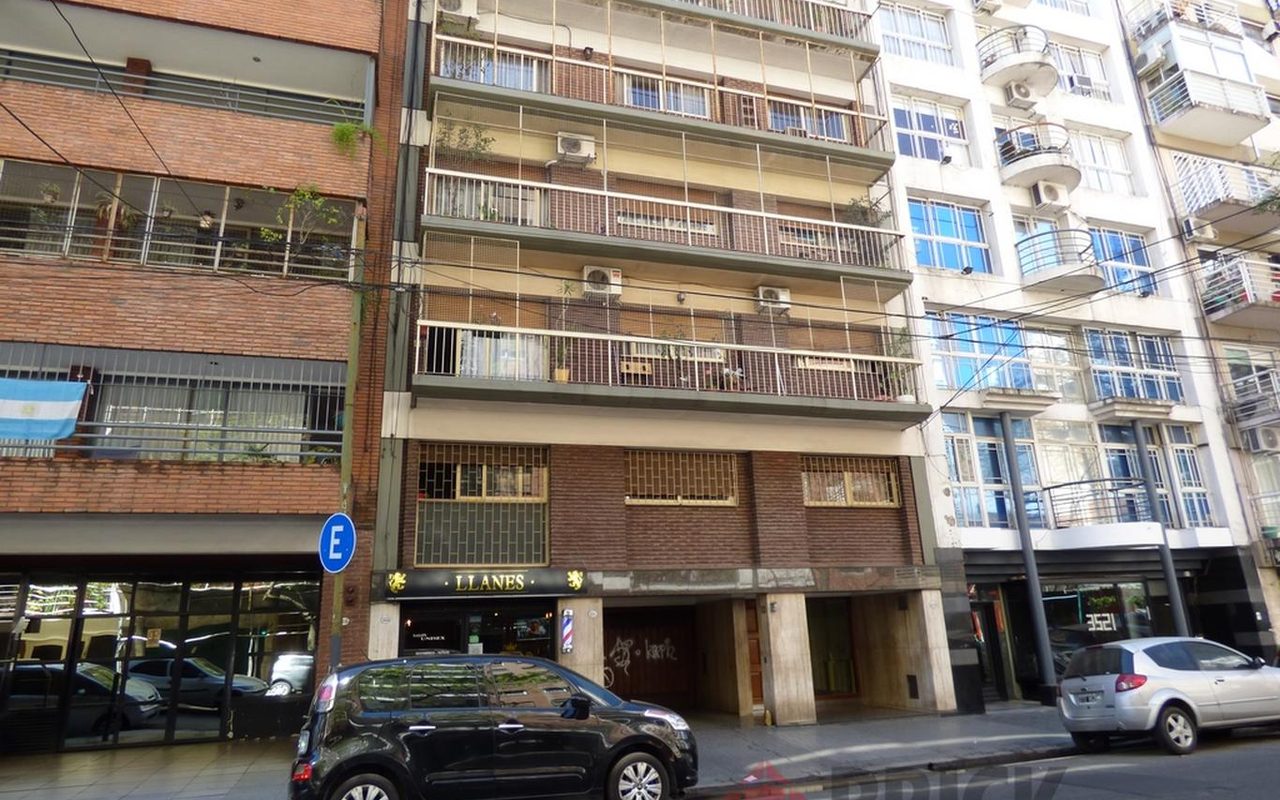 PARAGUAY al 3500 Piso 8 36