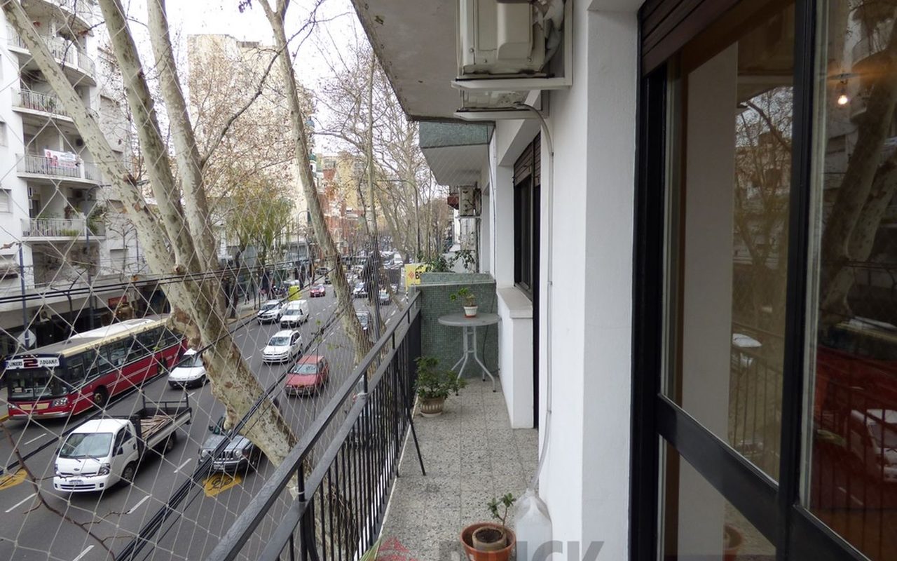 BELGRANO, AVDA. al 2100 12