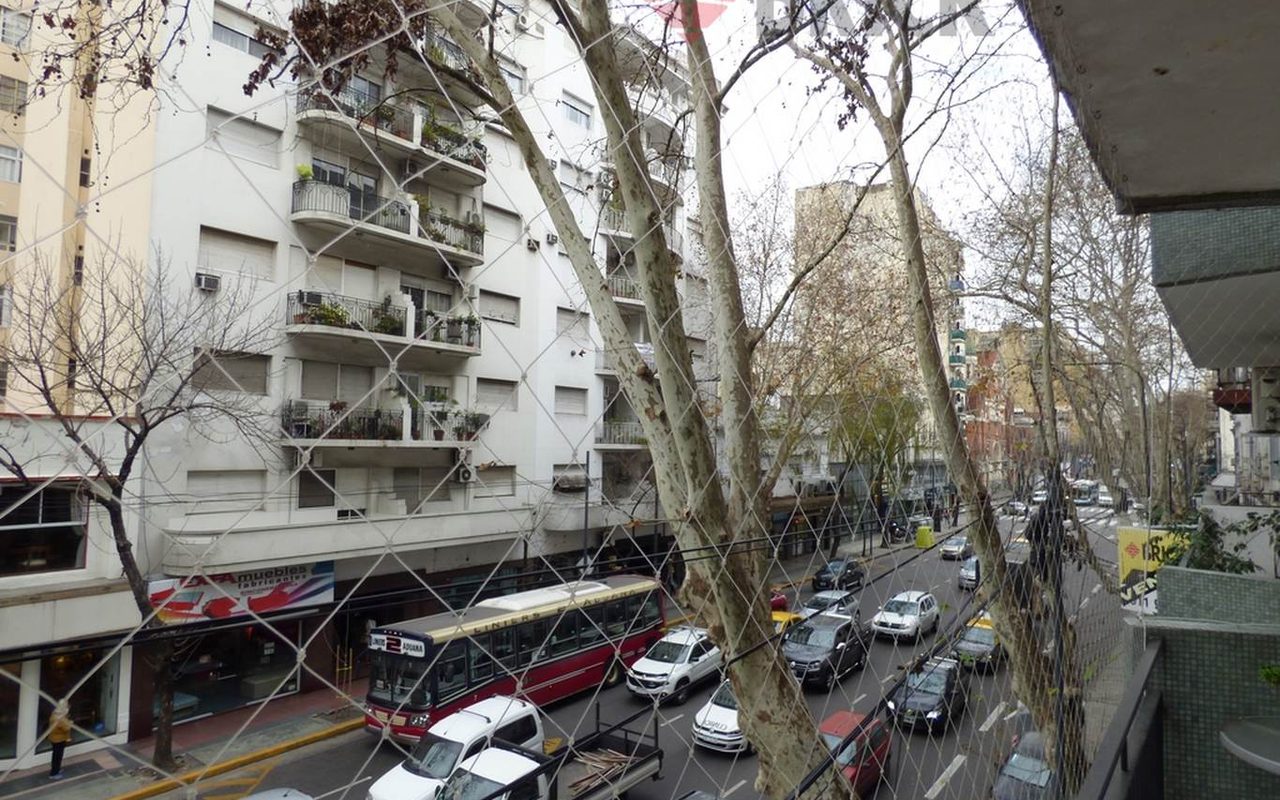 BELGRANO, AVDA. al 2100 14