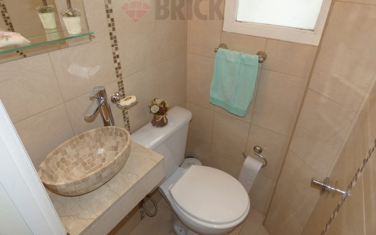 BELGRANO, AVDA. al 2100 17