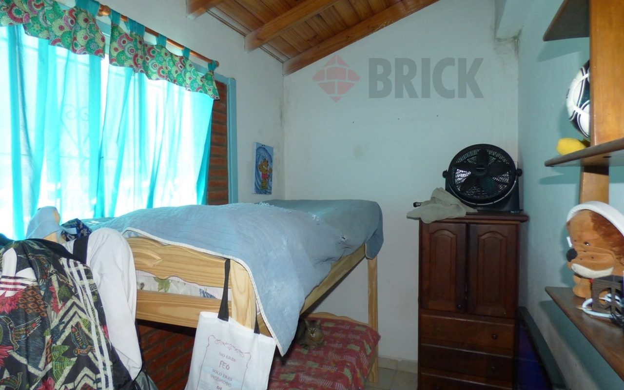 BOGOTA al 4300 Piso PB 37