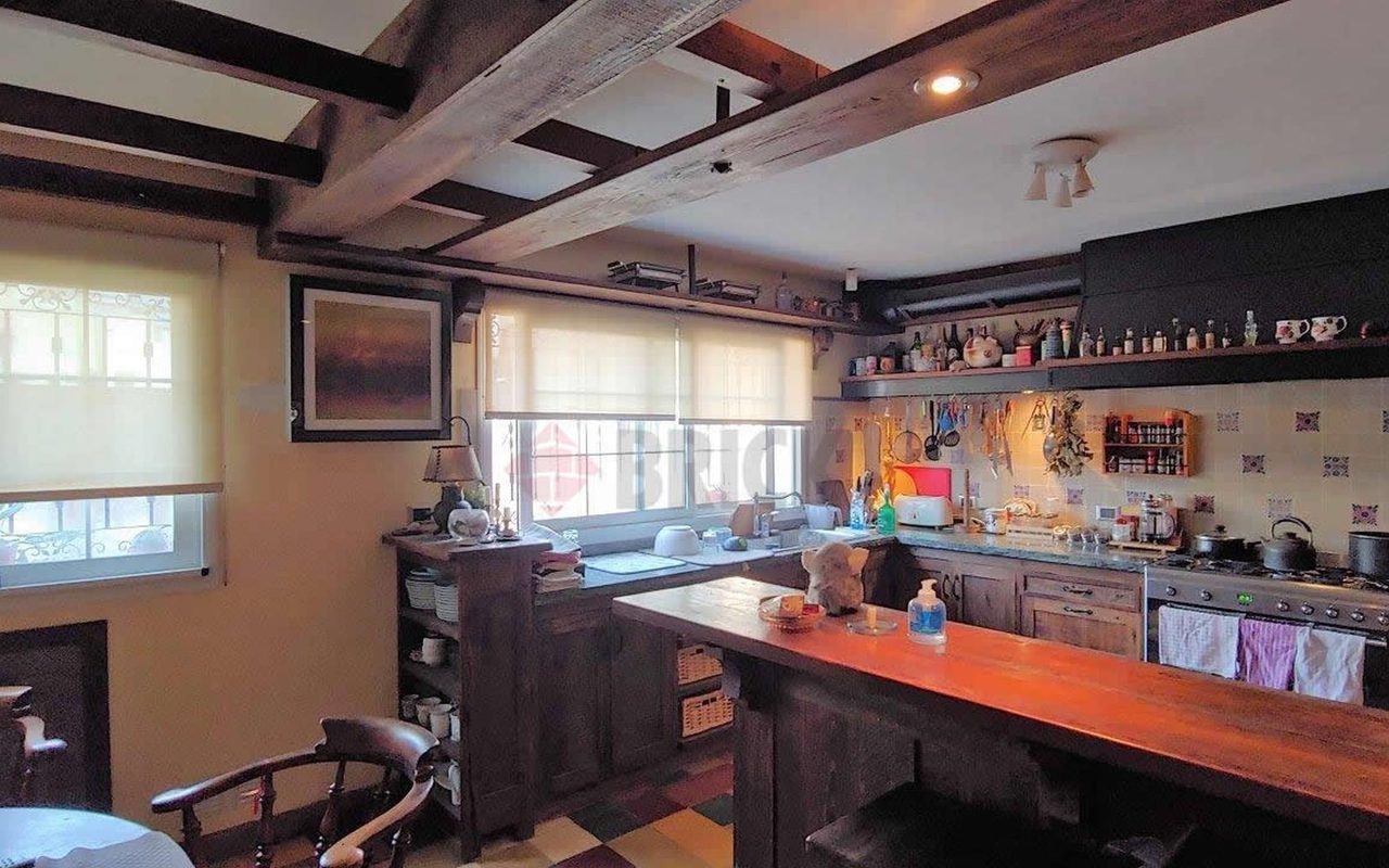 11 DE SEPTIEMBRE al 700 Piso 8/9/10 14