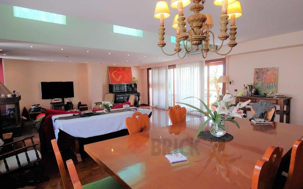 11 DE SEPTIEMBRE al 700 Piso 8/9/10 4