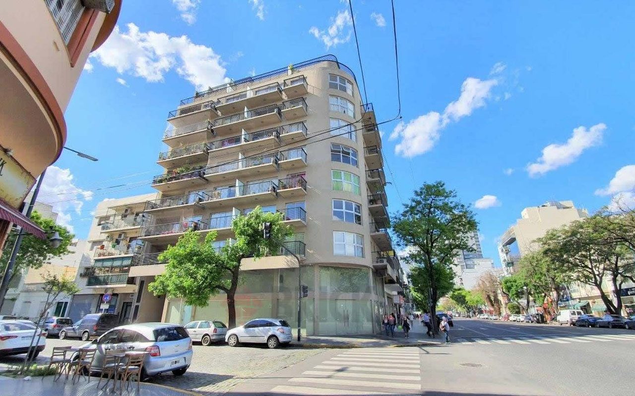 FRAGA al 700 Piso 8 1