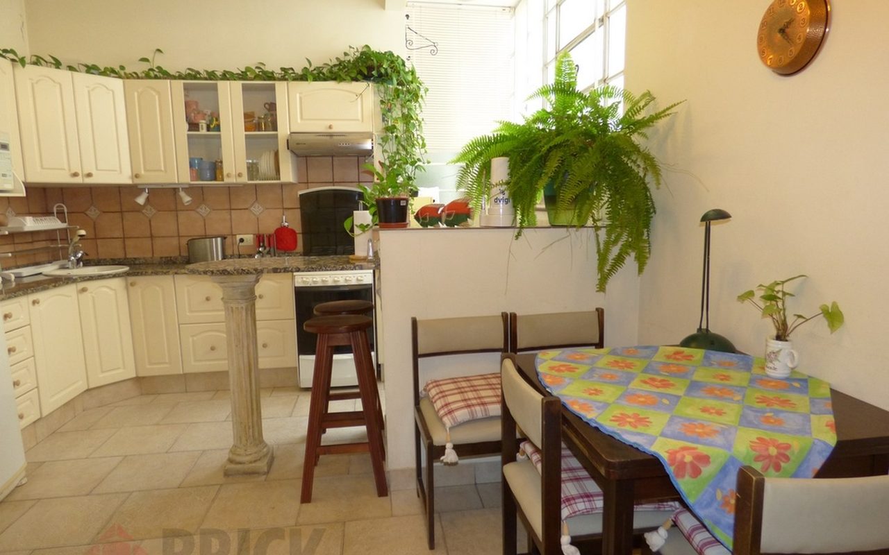 BILLINGHURST al 2000 Piso 3 26