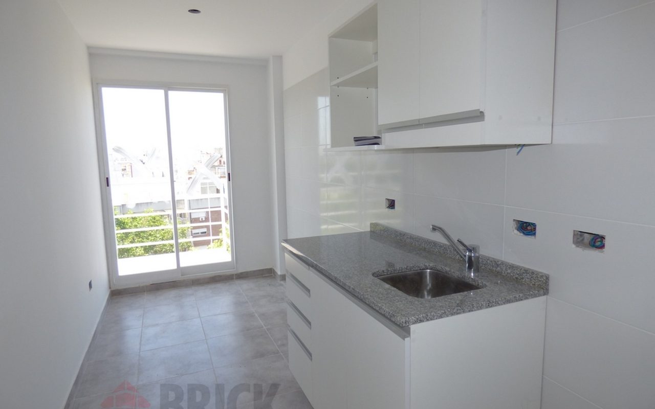 ALVAREZ JONTE, AV. al 2700 Piso 2 18