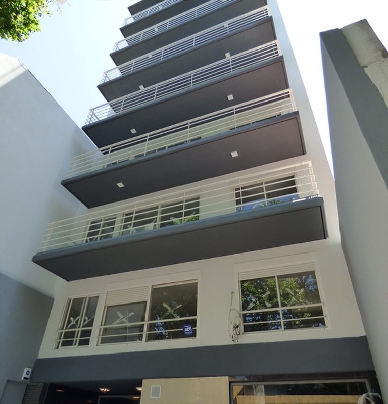 ALVAREZ JONTE, AV. al 2700 Piso 3 30