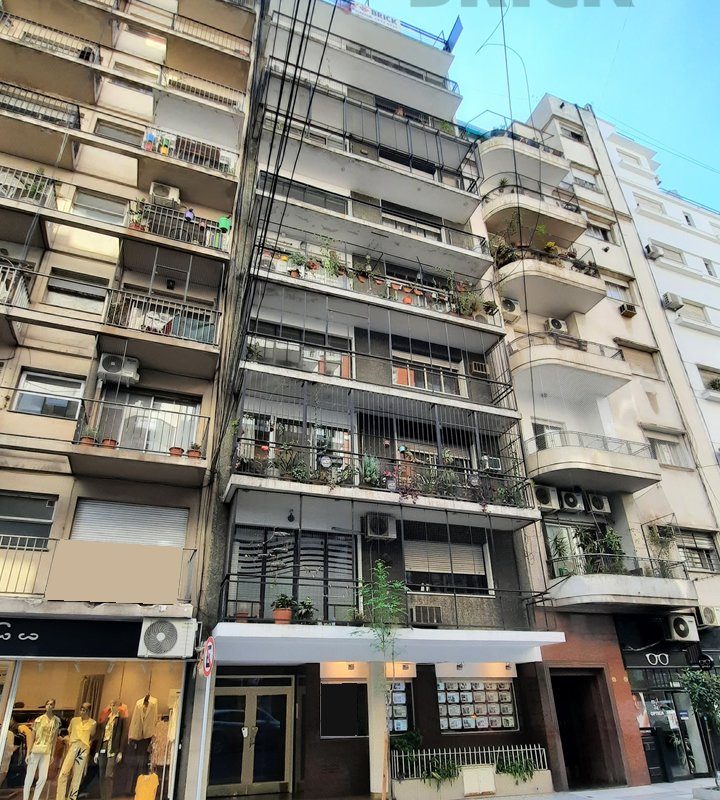 LARREA al 1000 Piso 9 23