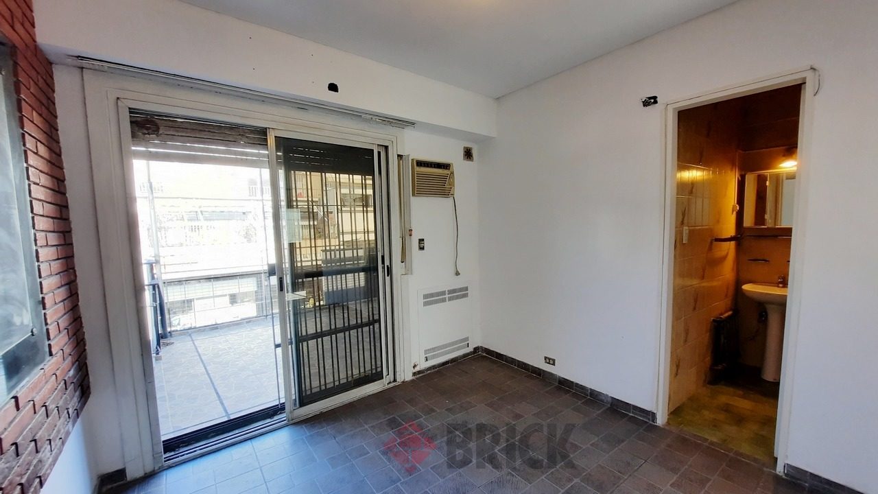 LARREA al 1000 Piso 9 6