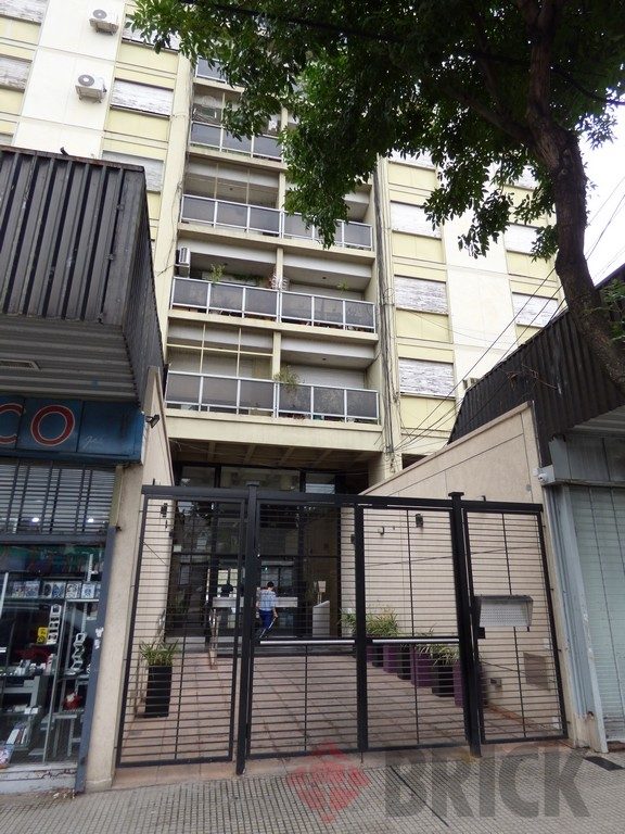 SALTA al 1300 Piso 13 36