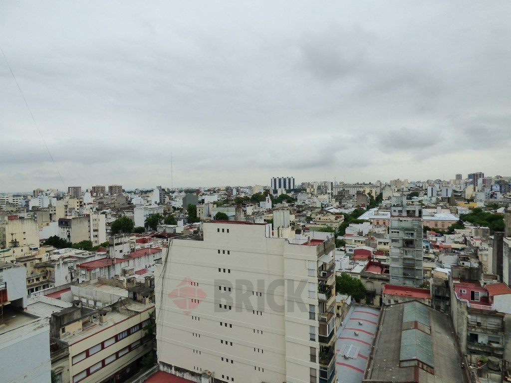 SALTA al 1300 Piso 13 5