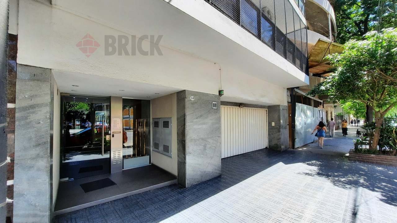 ALBERDI, JUAN B., AV. al 1500 Piso 8 27