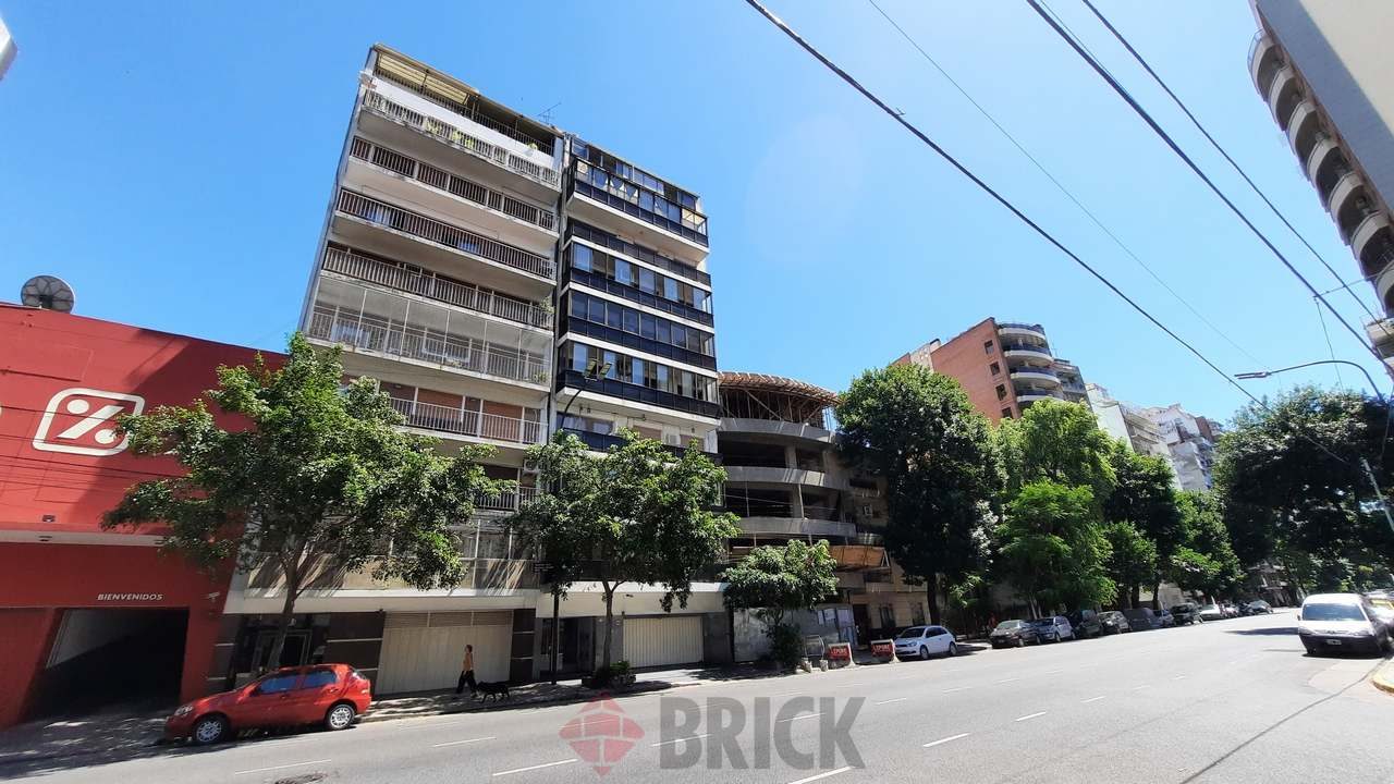 ALBERDI, JUAN B., AV. al 1500 Piso 8 28