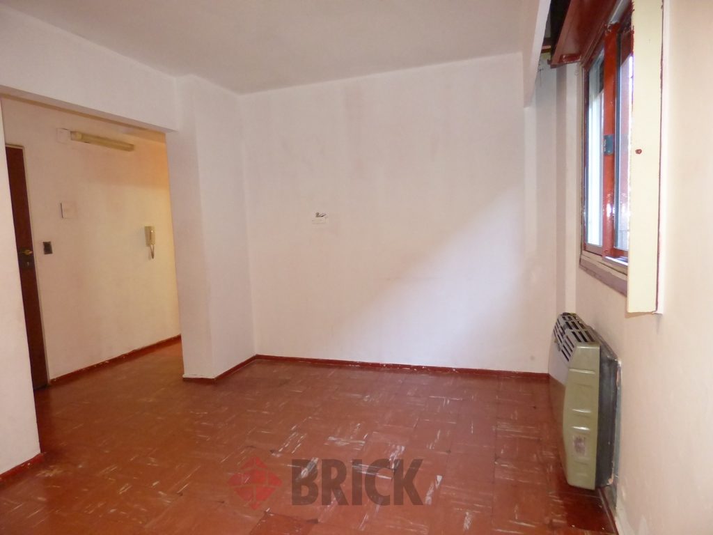 ALVAREZ, DONATO, T. GRAL. al 1400 Piso 1 5