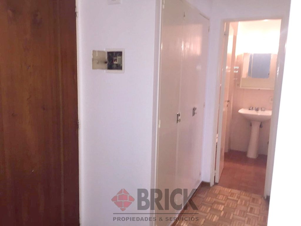 ESMERALDA al 800 Piso 9 3