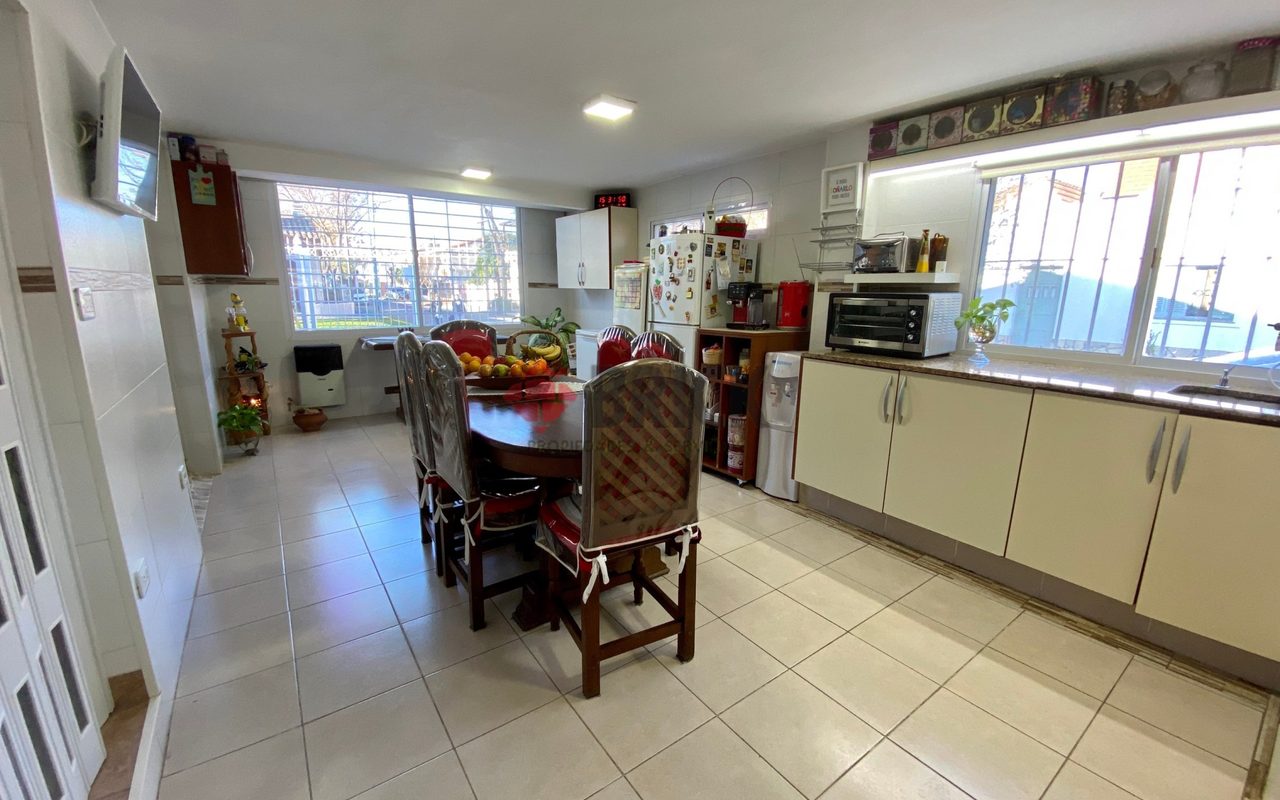 Jonas Salk al 4200 9