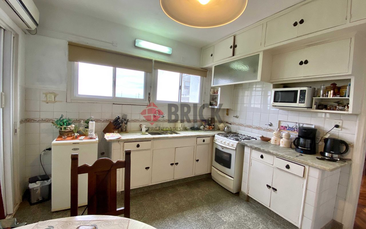 19 DE MARZO al 100 Piso 7 B 8