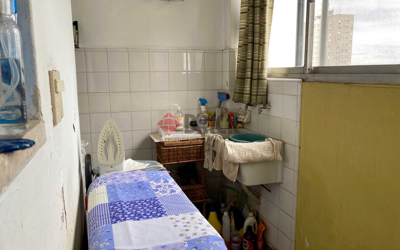 19 DE MARZO al 100 Piso 7 B 19