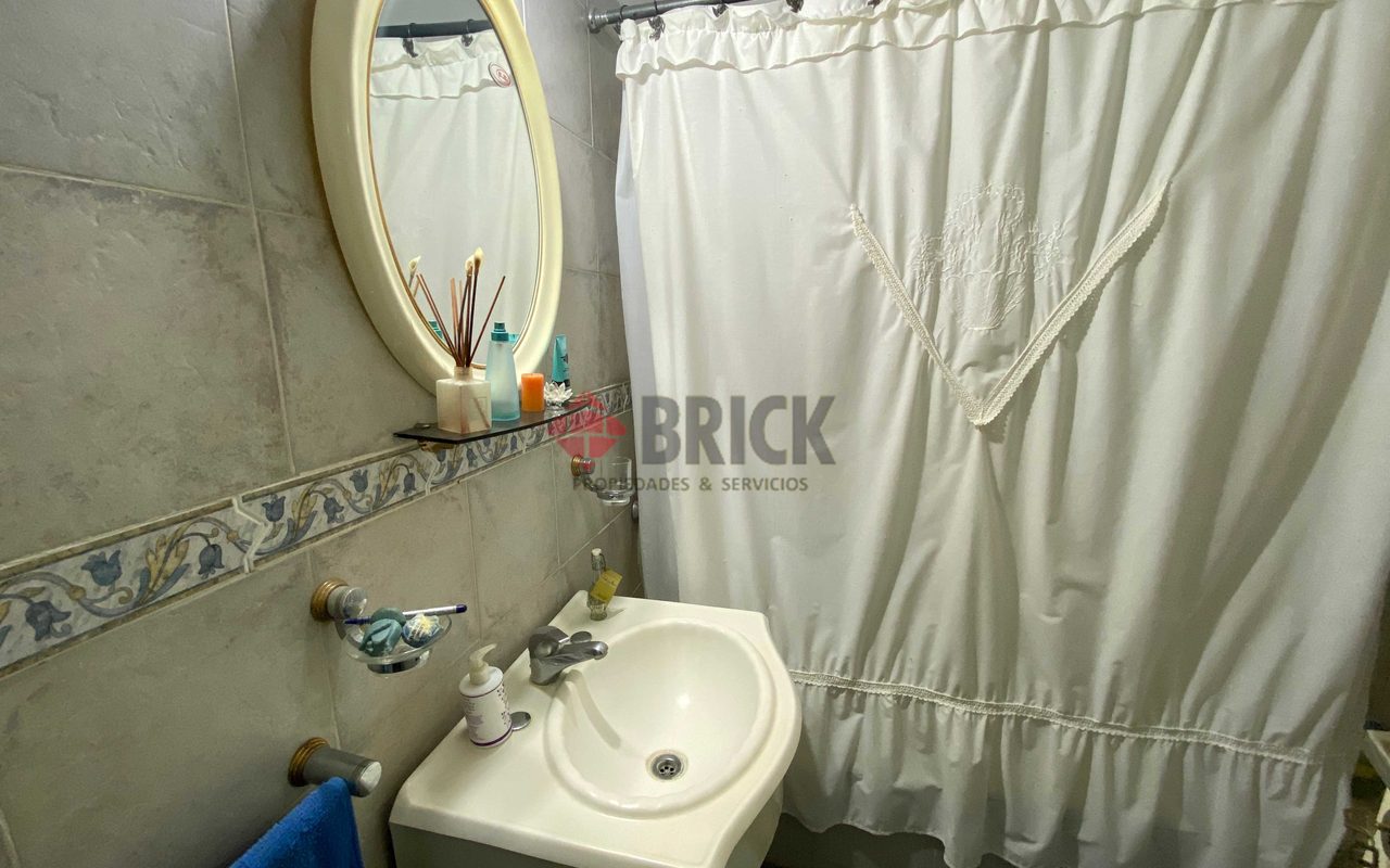 19 DE MARZO al 100 Piso 7 B 18