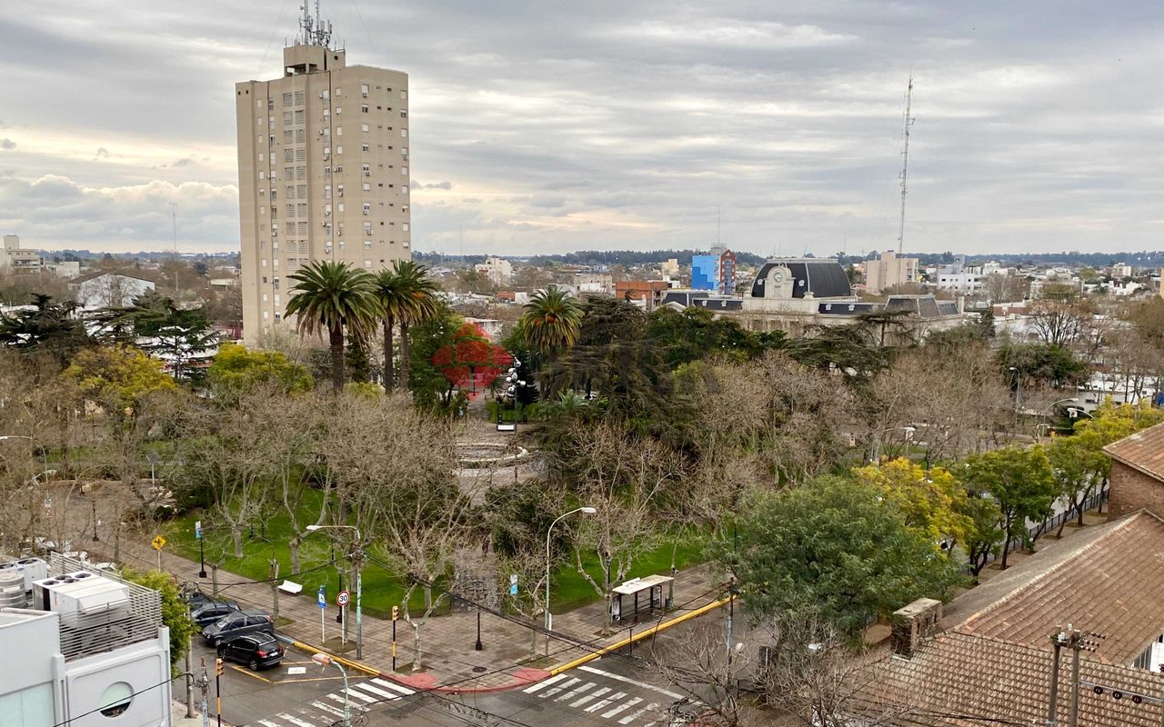 19 DE MARZO al 100 Piso 7 B 5