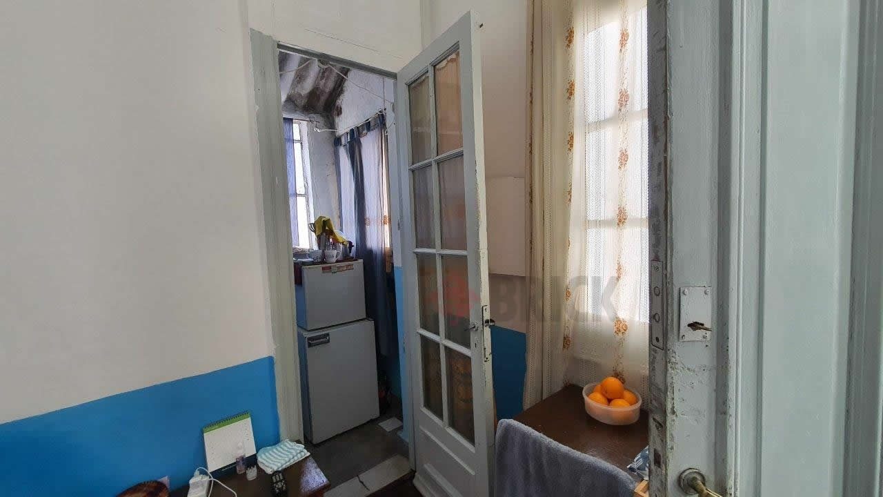 SAN JOSE al 300 Piso 4 4