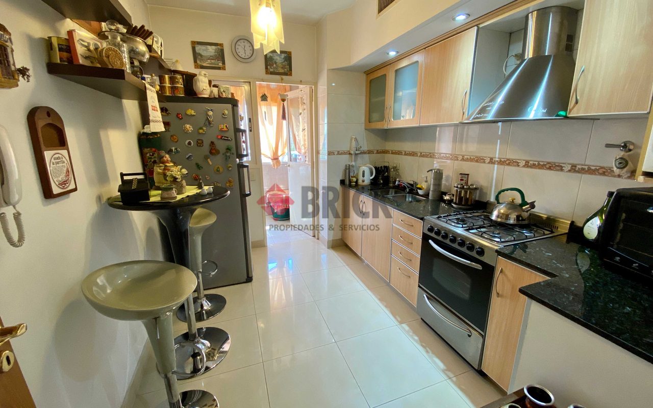 LAS HERAS al 100 Piso 6 5