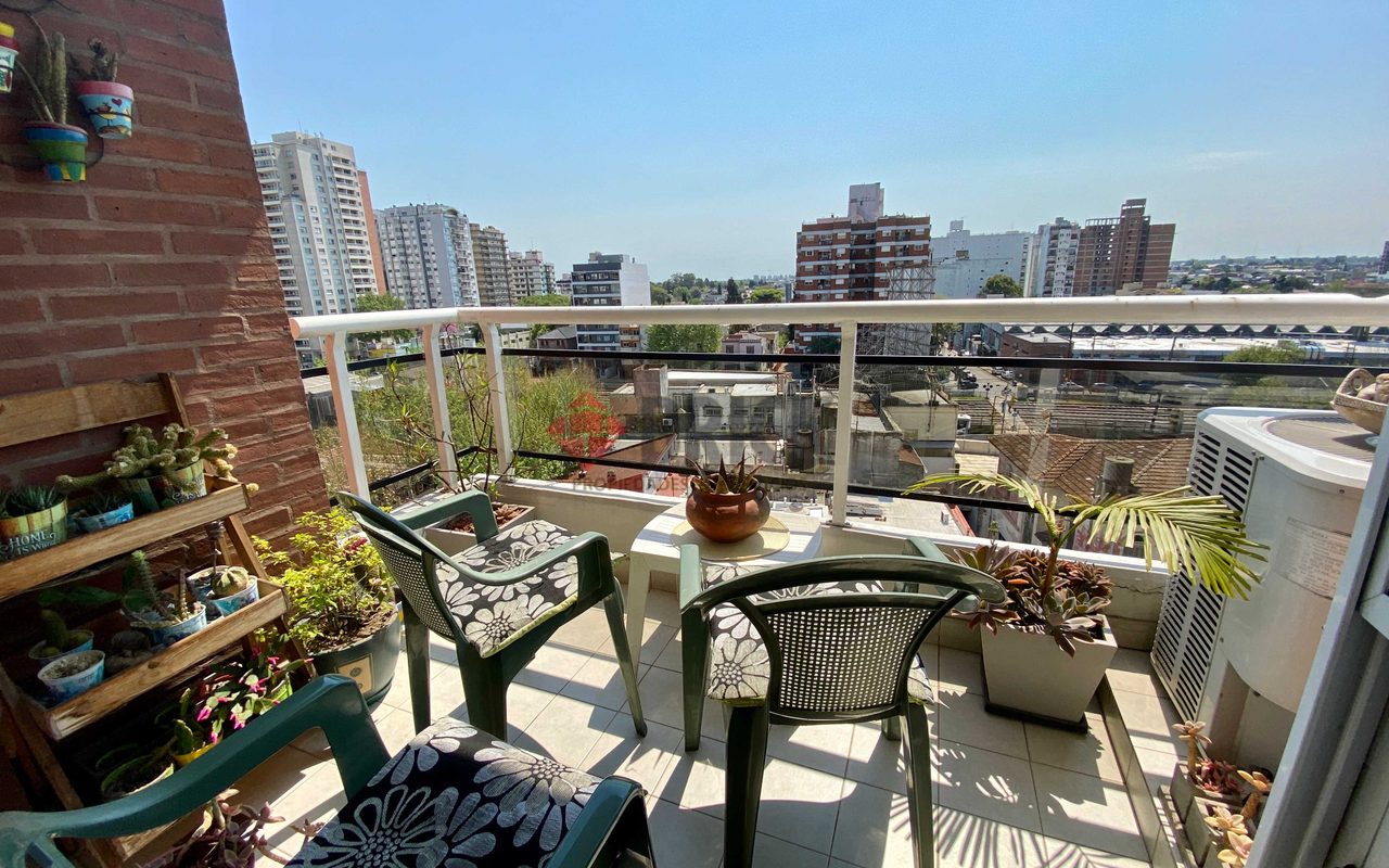 LAS HERAS al 100 Piso 6 8