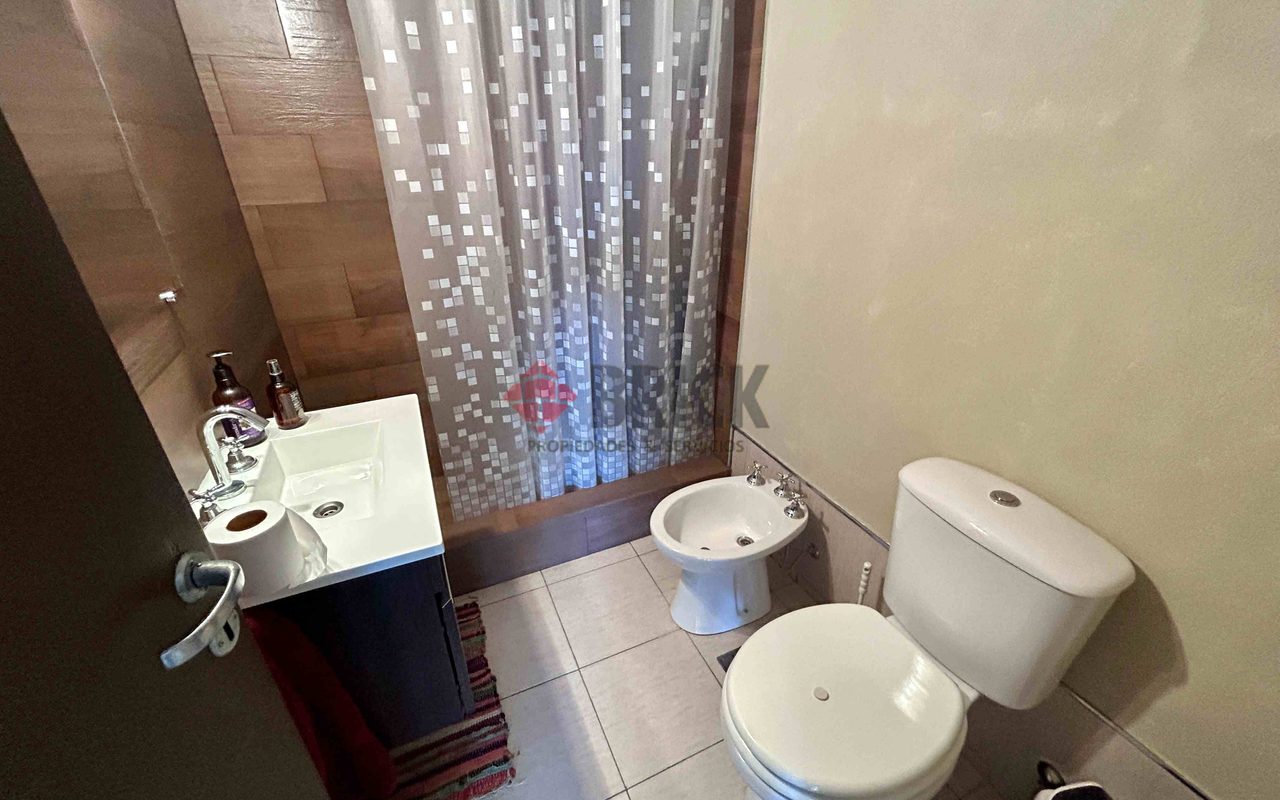 AV. RIVADAVIA al 13800 Piso 1 10