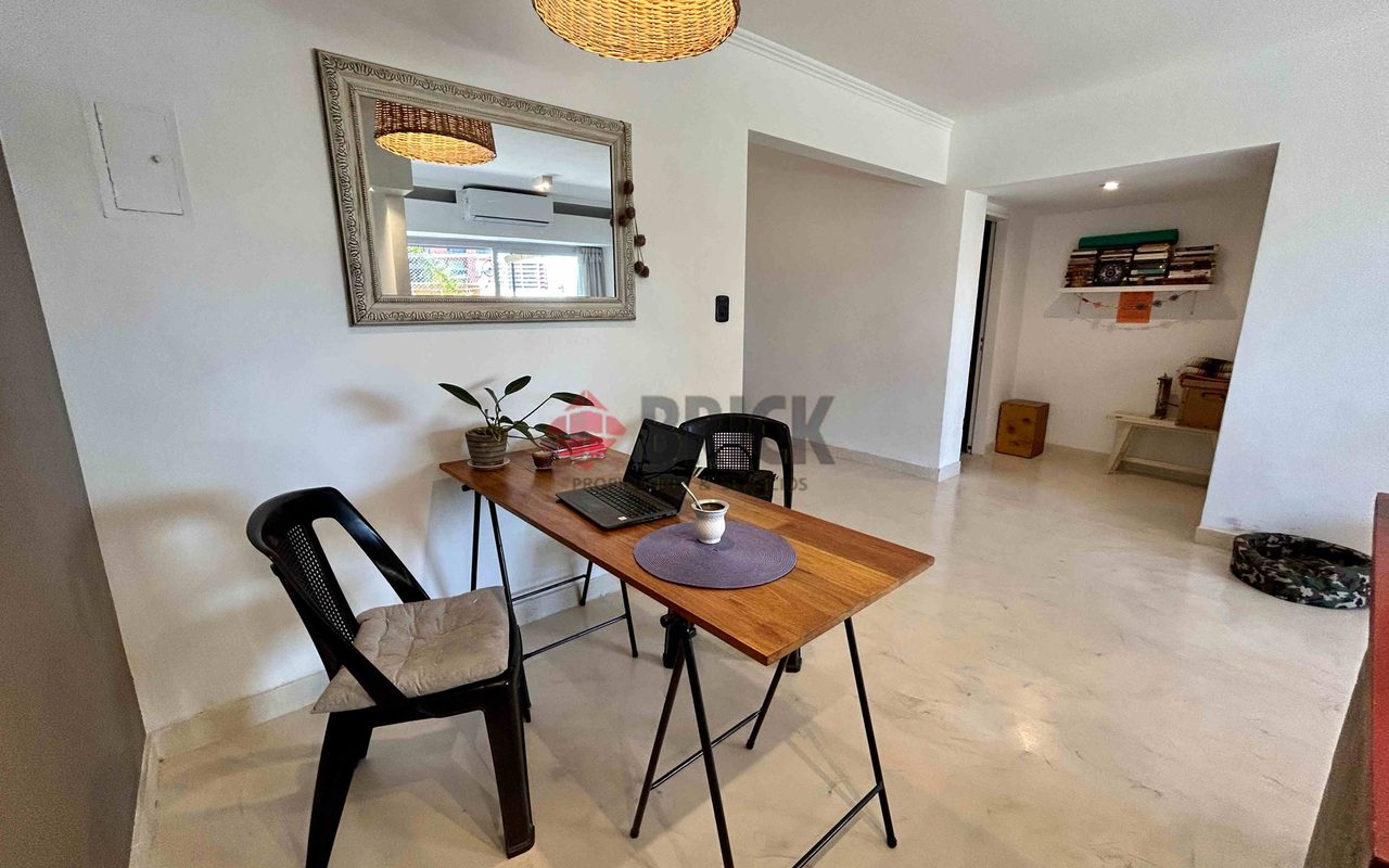 AV. RIVADAVIA al 13800 Piso 1 4