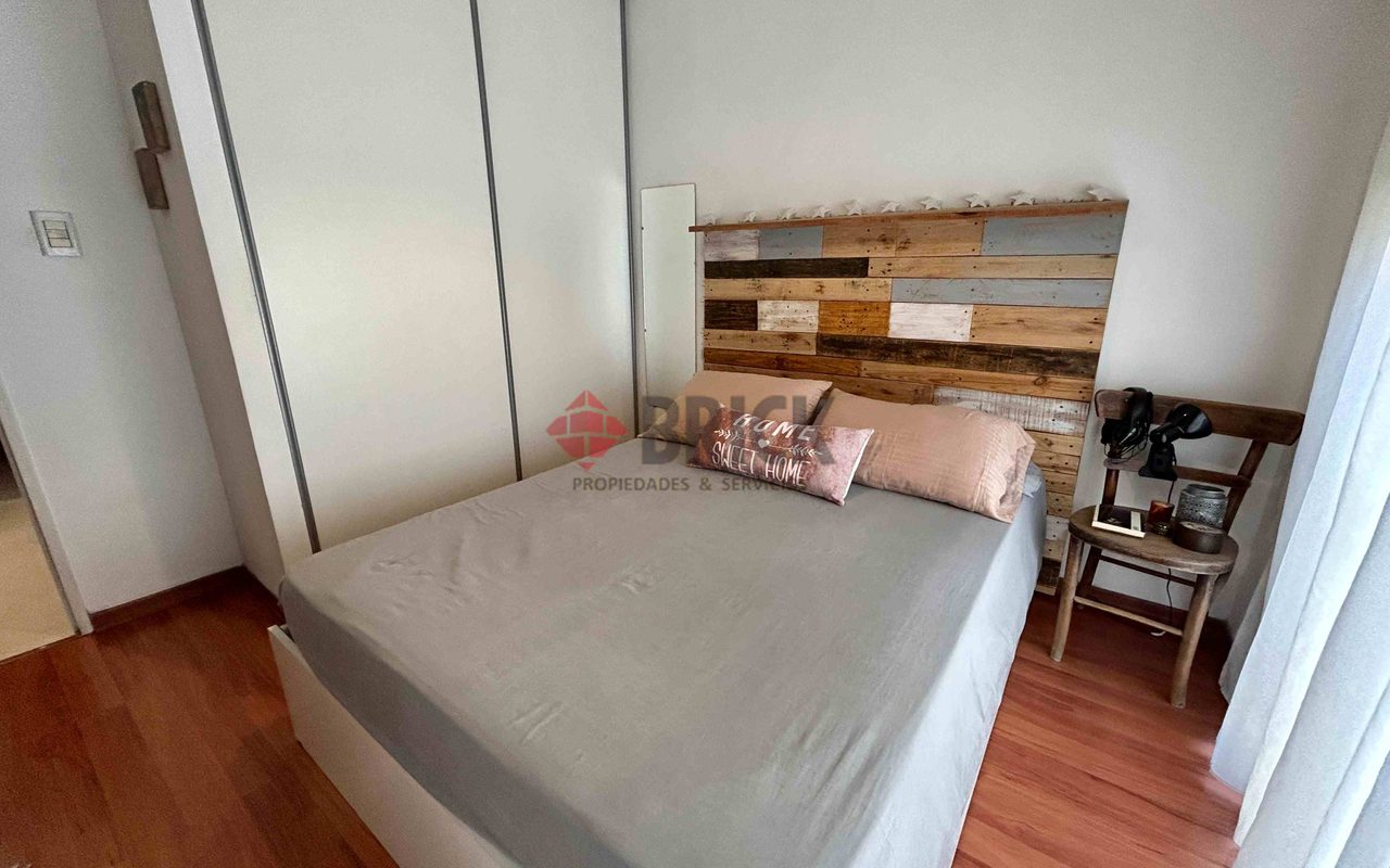 AV. RIVADAVIA al 13800 Piso 1 8