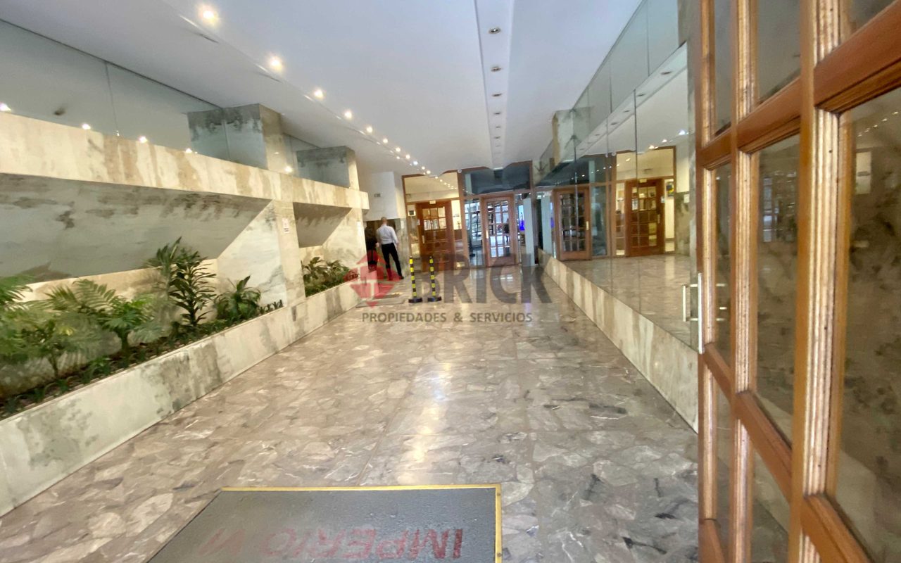 AV. RIVADAVIA al 13800 Piso 1 11