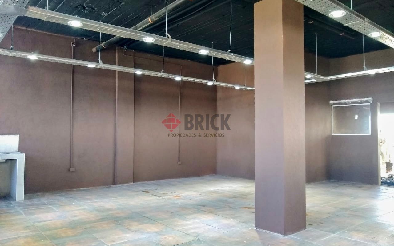 AV. RIVADAVIA al 13800 Piso 1 15