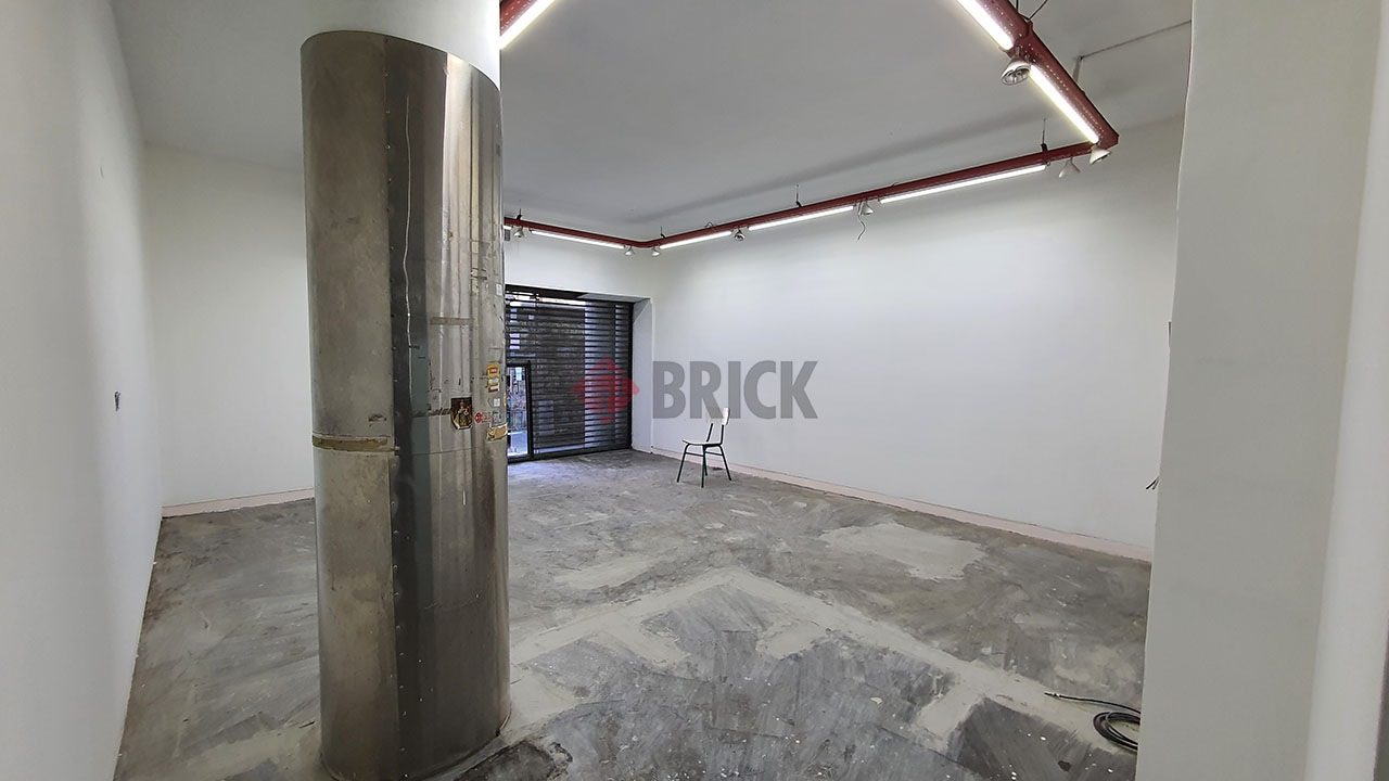 LAS HERAS, AV. al 2600 3