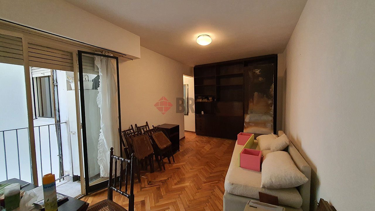 AUSTRIA al 2200 Piso 1 1