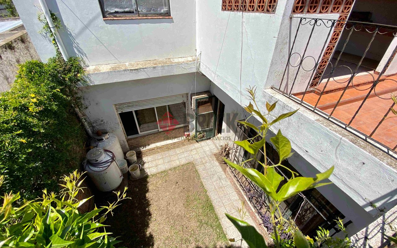 AV VIEYTES 25