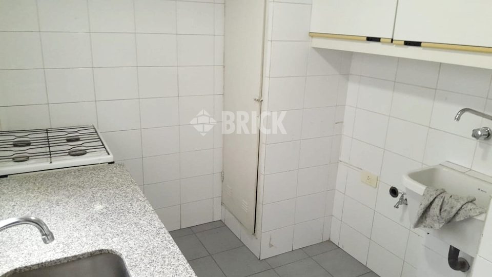 ALSINA, ADOLFO al 2600 Piso 4 10